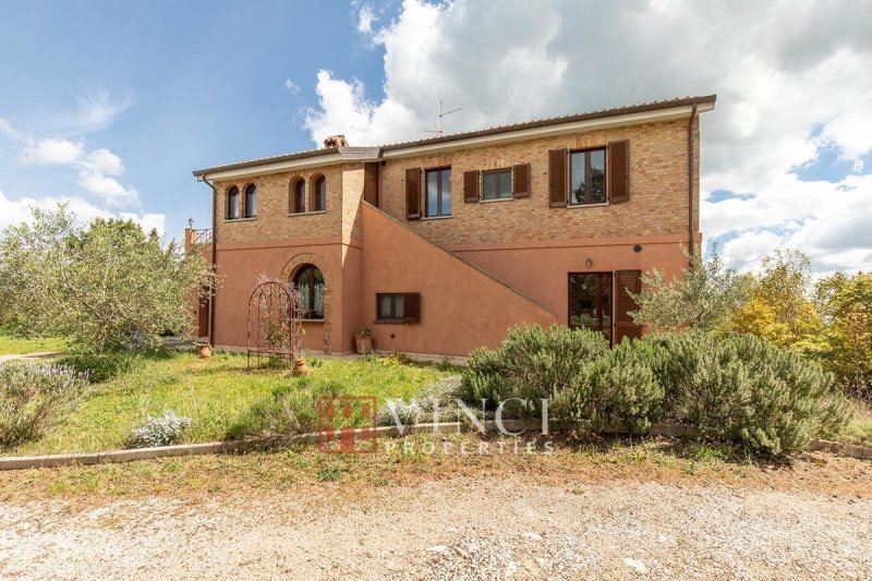 Farmhouse in Sassocorvaro Auditore