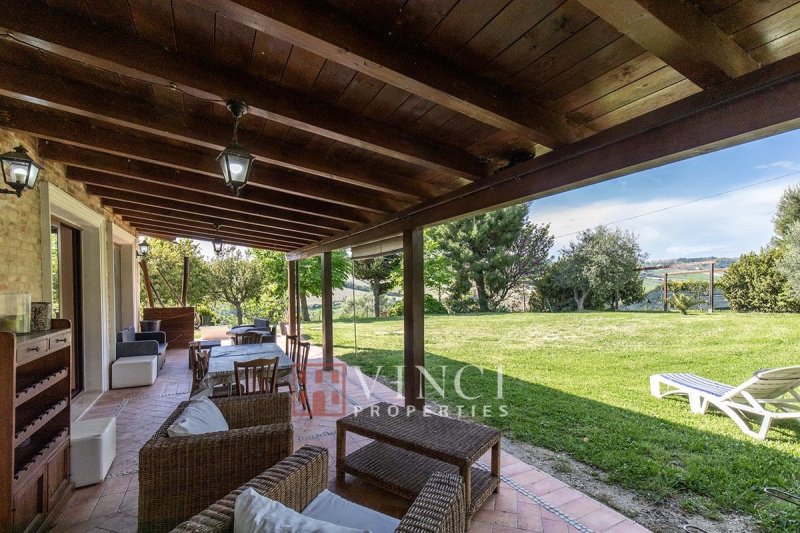 Farmhouse in Lapedona
