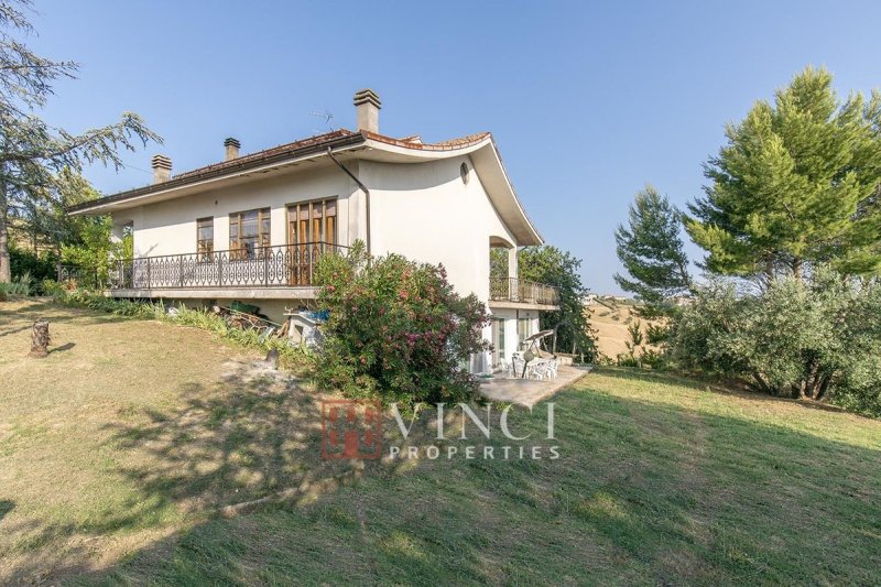 滨海圣埃尔皮迪奥乡间房屋