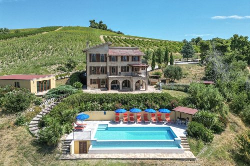 Casolare a Cossignano