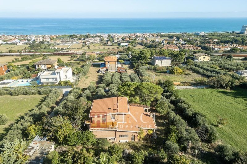 Terreno para construção em Fermo