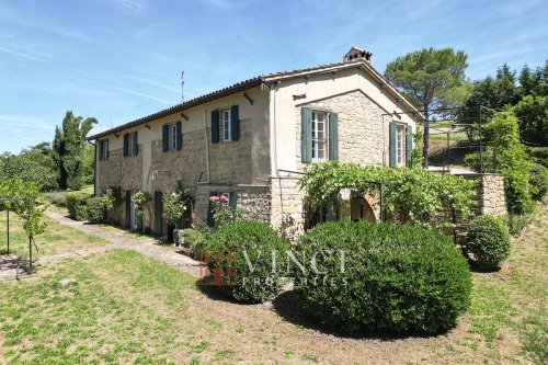 Woonboerderij in Camerino