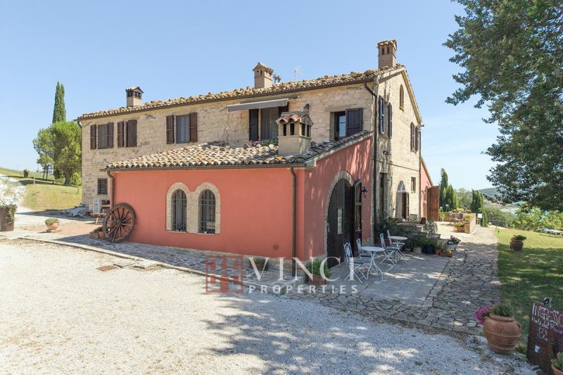 Farmhouse in Cingoli