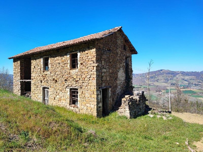 Klein huisje op het platteland in Monastero Bormida