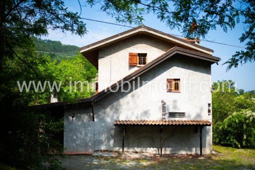 Farmhouse in Monastero Bormida