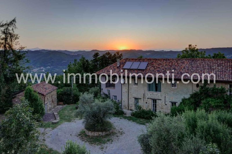 Farmhouse in Alba