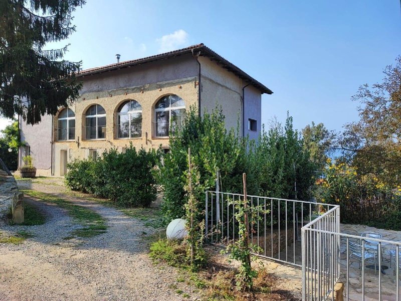 Farmhouse in Alba