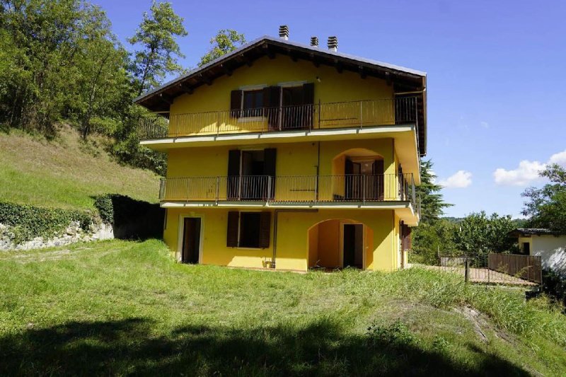 Detached house in Acqui Terme