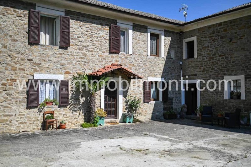 罗卡韦拉诺农舍