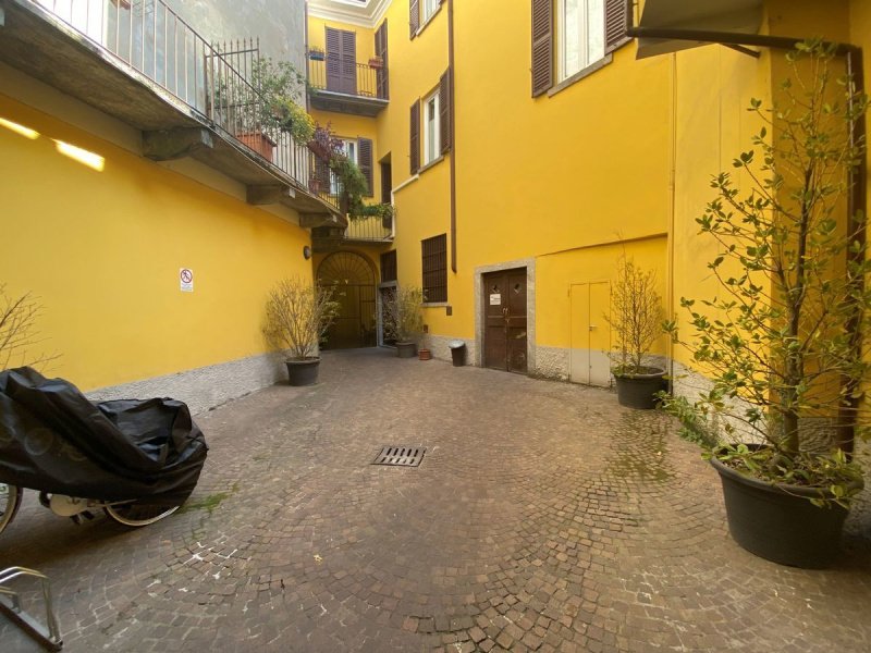 Half-vrijstaande woning in Lecco
