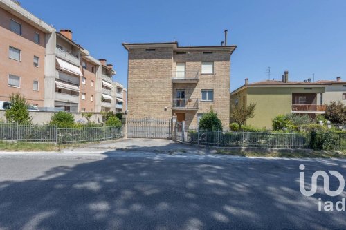 Особняк из двух квартир в Филоттрано