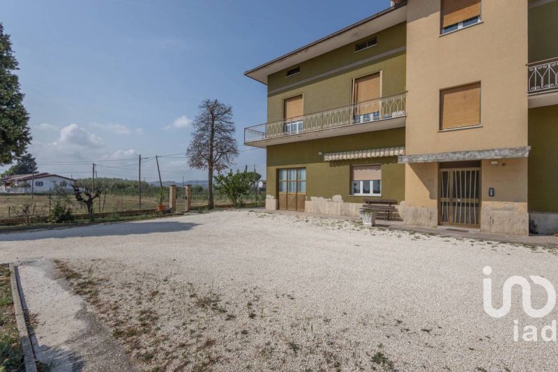 Half-vrijstaande woning in Treia