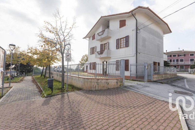 Detached house in Santa Maria Nuova