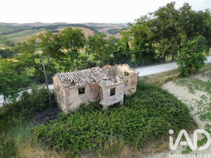 Casa di campagna a Filottrano