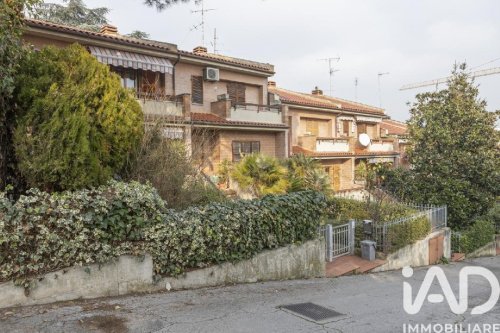 Moradia com terraço em Ancona