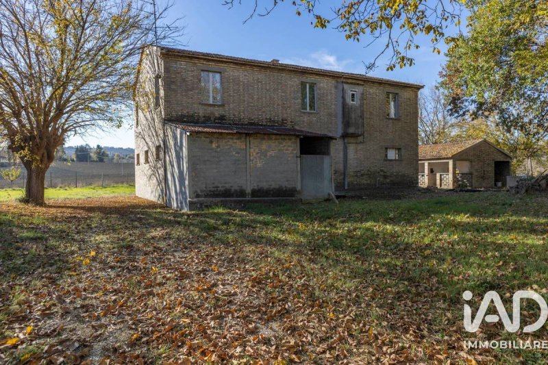 Country house in Cingoli