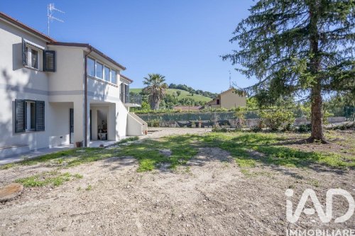 Doppelhaushälfte in Ancona