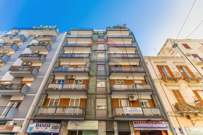 Gewerbeimmobilie in Bari