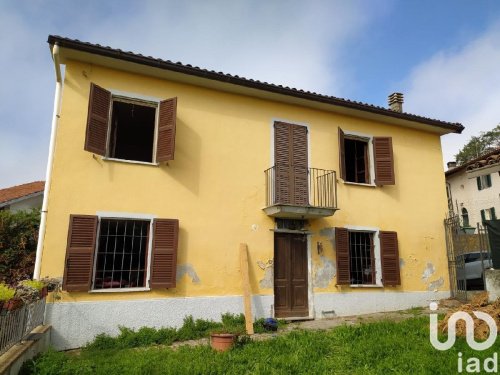 Detached house in Cortiglione