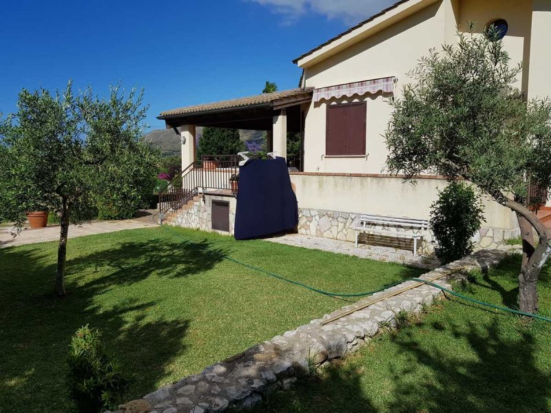 Villa in Castellammare del Golfo