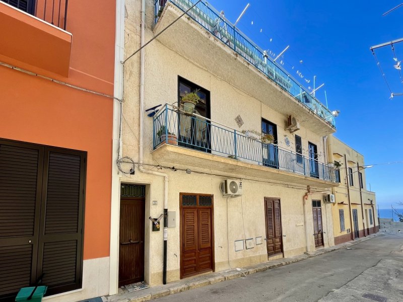 Casa indipendente a Castellammare del Golfo