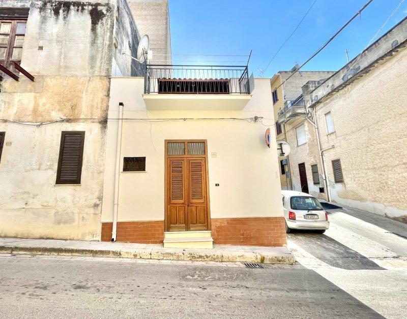 Maison individuelle à Castellammare del Golfo