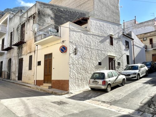 Maison individuelle à Castellammare del Golfo