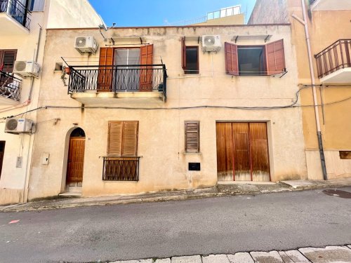 Maison individuelle à Castellammare del Golfo