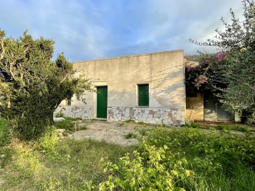 Casa indipendente a Castellammare del Golfo