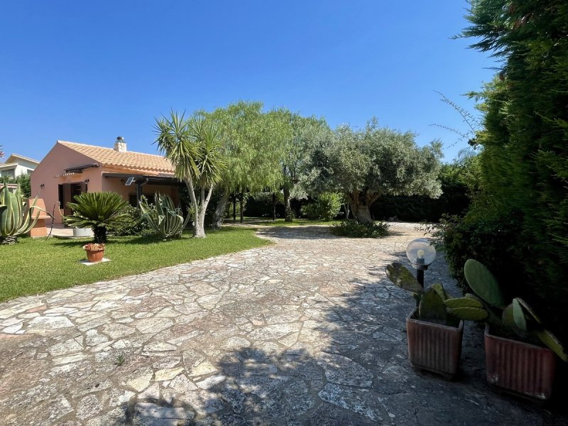 戈尔福海堡别墅