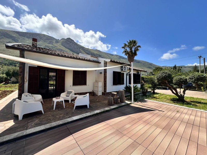Villa à Castellammare del Golfo