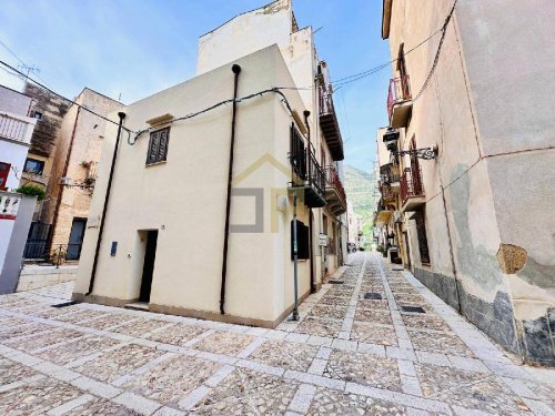 Detached house in Castellammare del Golfo