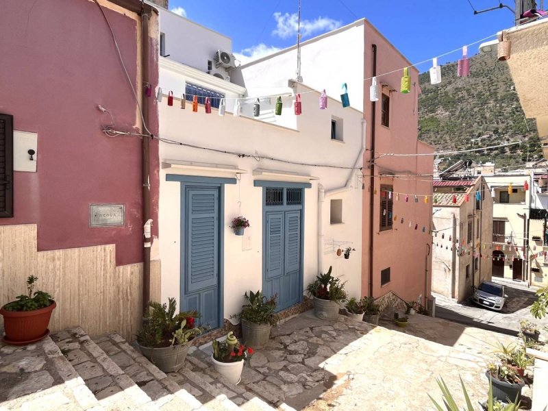 Maison individuelle à Castellammare del Golfo