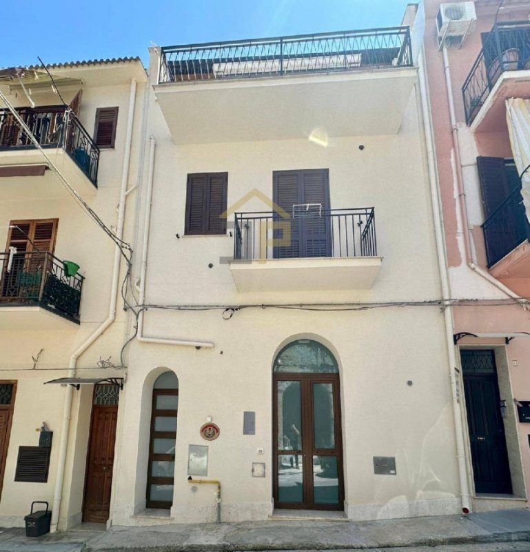 Detached house in Castellammare del Golfo