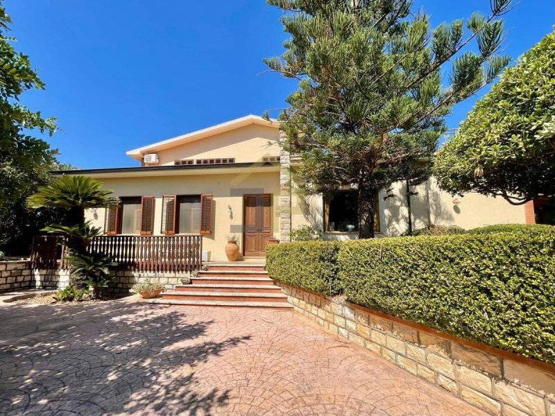 Villa in Castellammare del Golfo