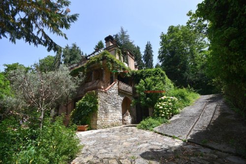Villa in Massa