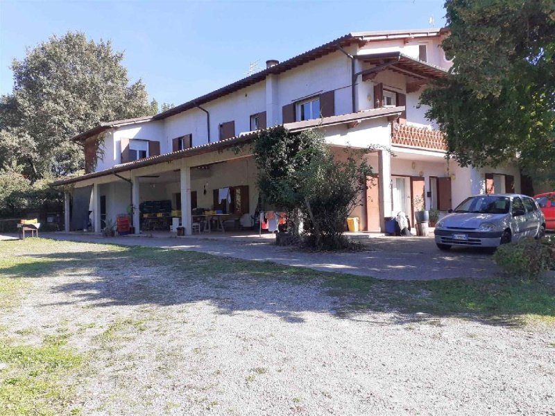 Villa a Scarperia e San Piero