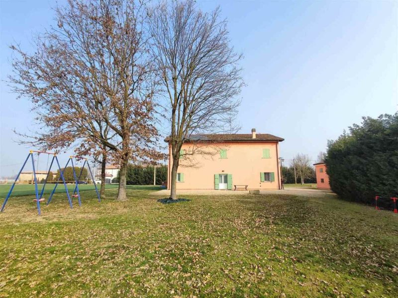 Villa à Cavezzo