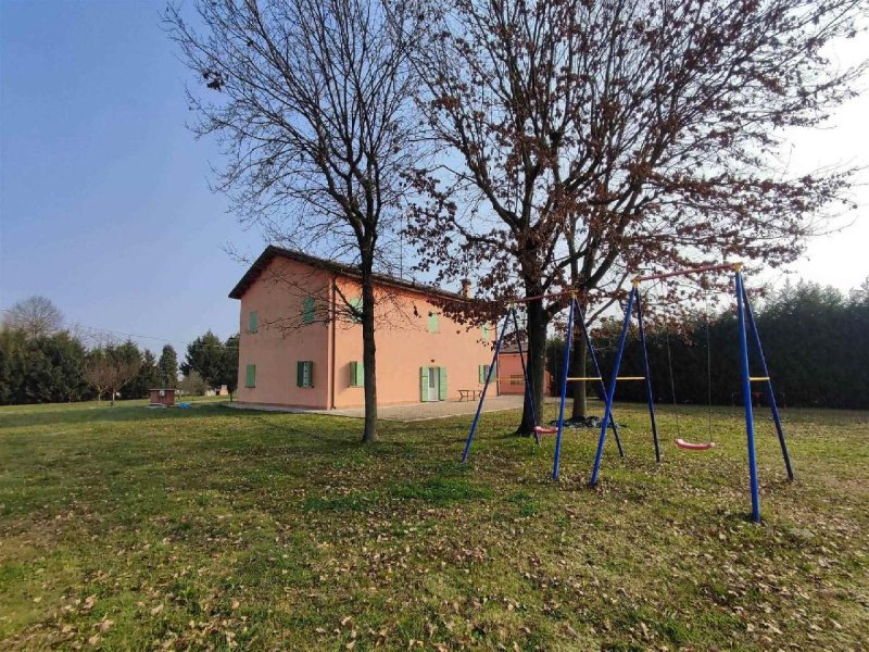 Villa i Cavezzo