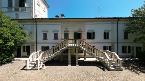 Villa in Modena