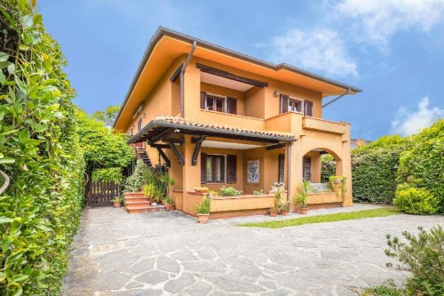 Villa in Forte dei Marmi