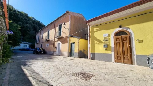 Self-contained apartment in Pollica