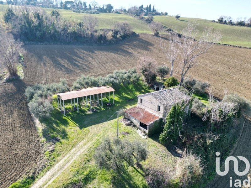 Farmhouse in Morrovalle