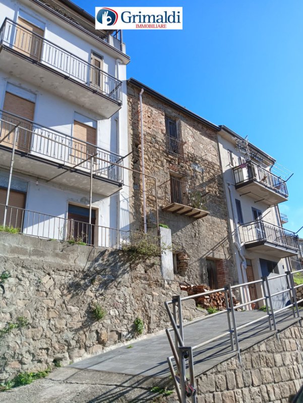 Detached house in Motta d'Affermo