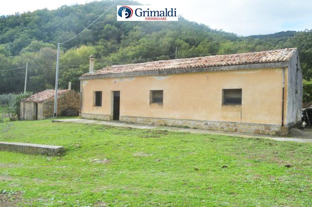 Farmhouse in San Mauro Castelverde