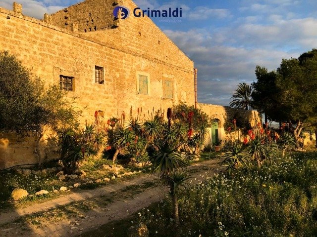 马扎拉-德尔瓦洛农舍