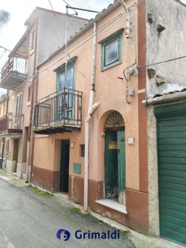 Особняк в Кастеллана-Сикула