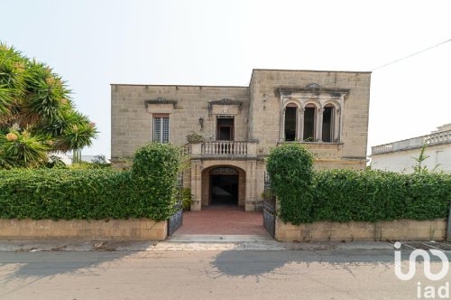 Villa a Racale