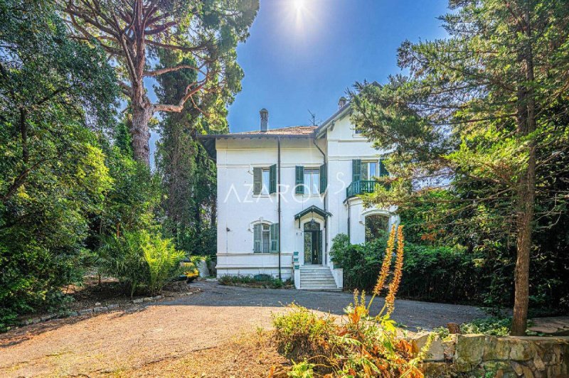 Villa in Sanremo