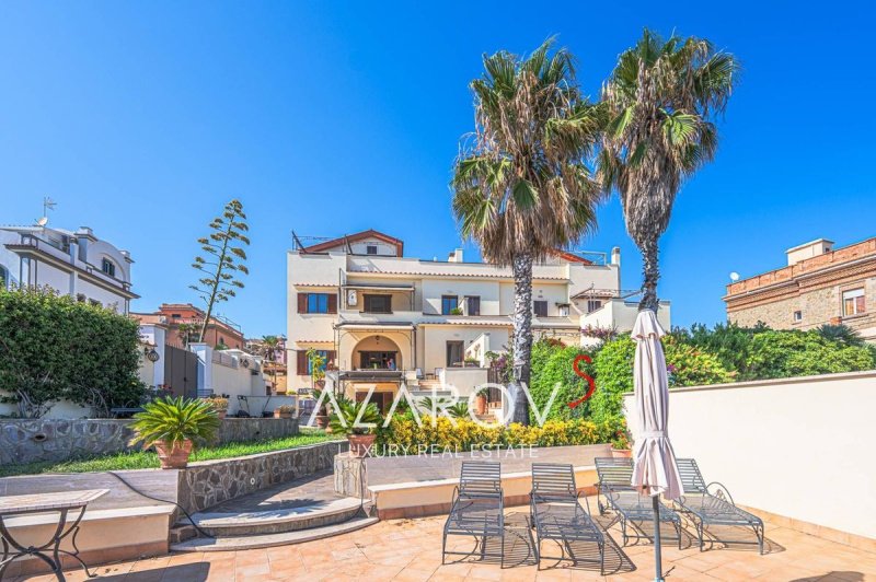 Villa a Santa Marinella
